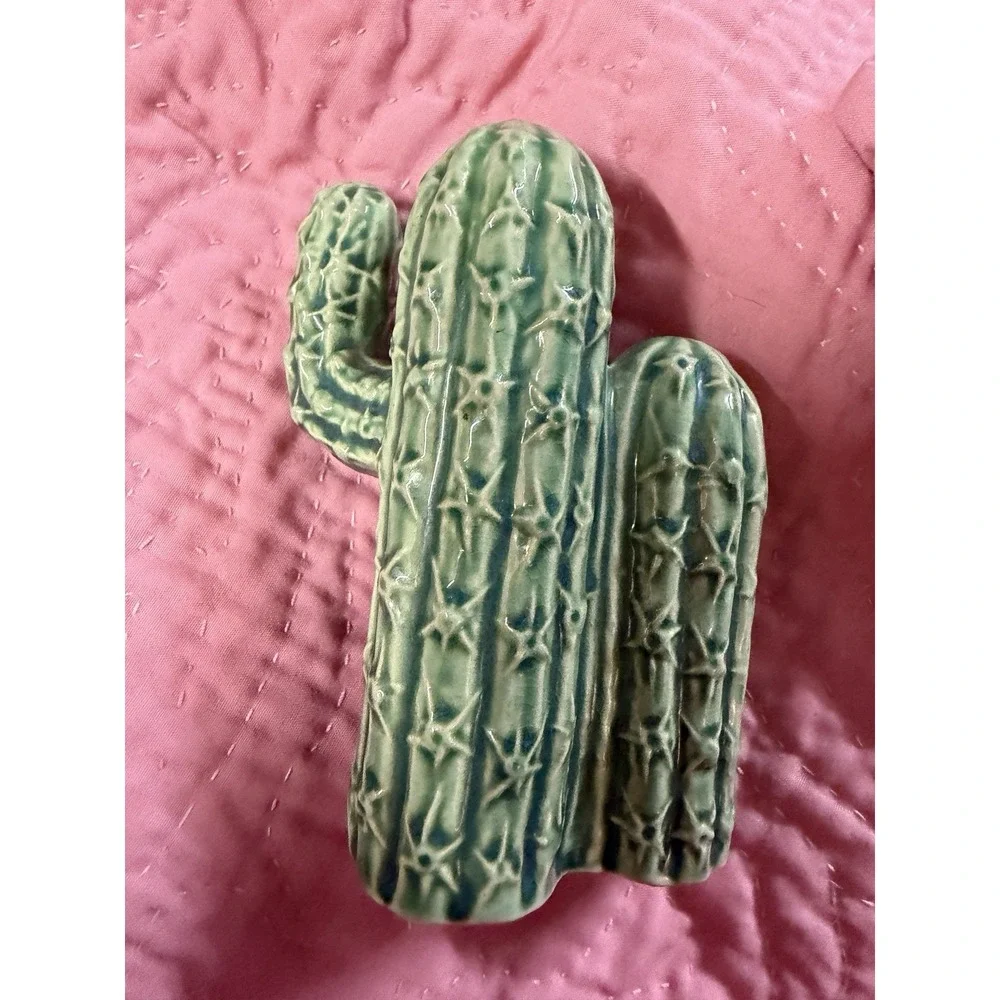 Cactus Ceramic Salt or Pepper Shaker Green Art Display Western